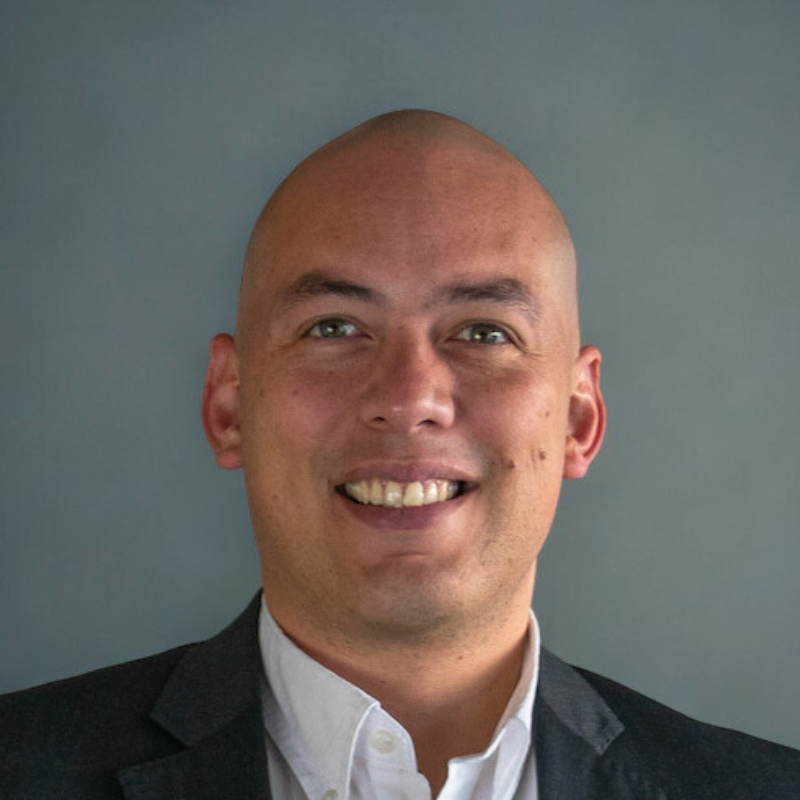 Orlando Zelaya — Arquitecto de Crecimiento Empresarial y Fundador de Pipelines